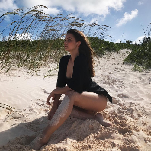 Barbara Palvin ,Барбара Палвин